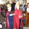 Święto Trzech Króli w naszej parafii. Pokłon Królów i adoracja przy żłóbku. Dzieci z klasy III b ze szkoły w Końskowoli.